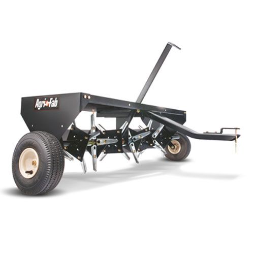 Aérateur-carrotteur  tractée Agrifab 48''