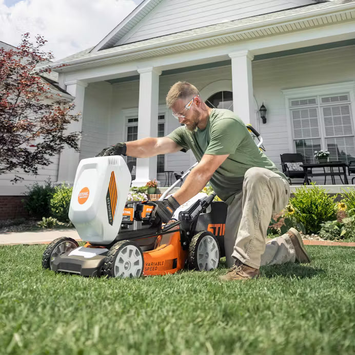 Tondeuse à gazon à batterie STIHL RMA 348 V (ensemble)